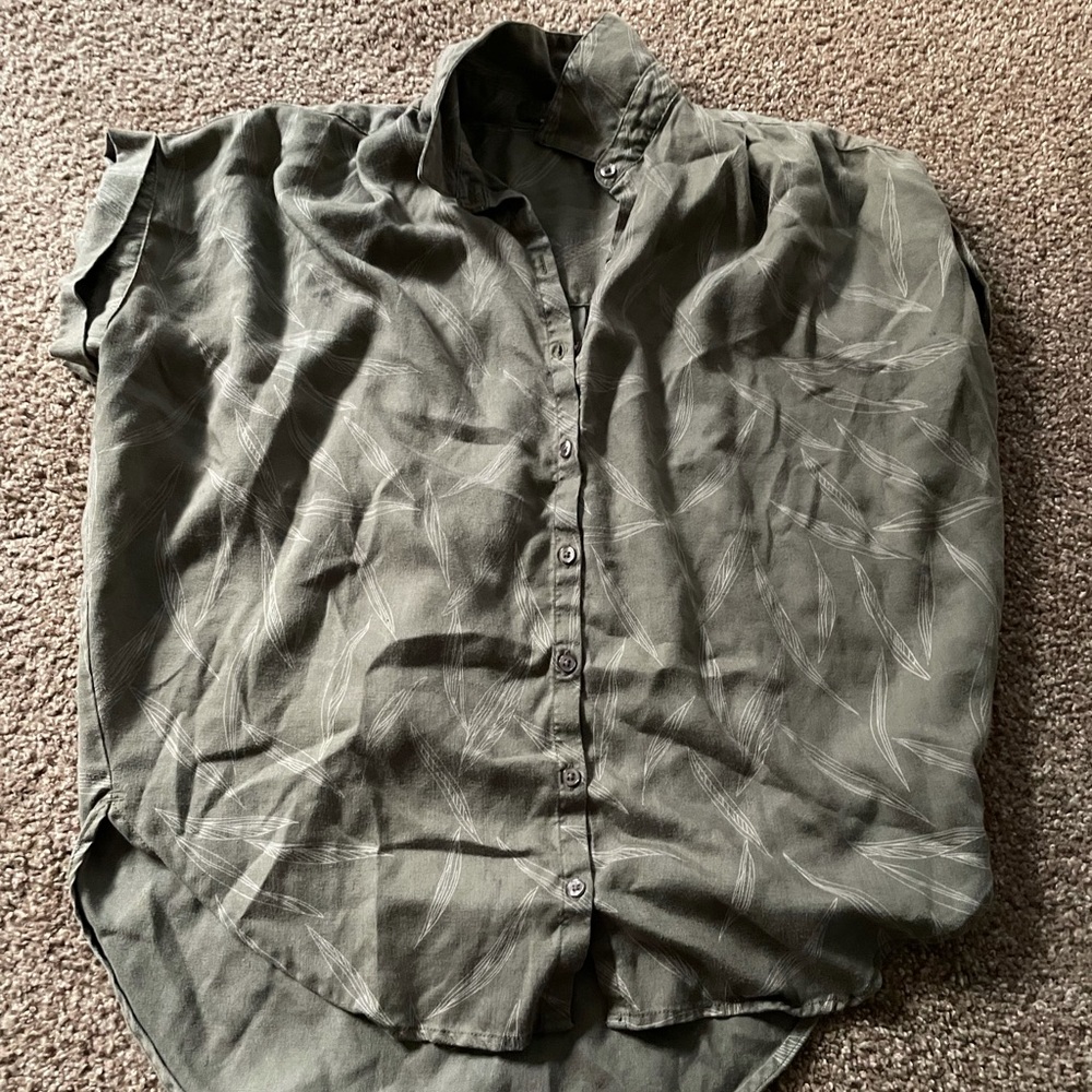 Prana button up short sleeved t shirt size small